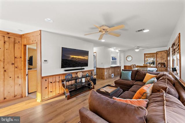 106 FIFTH, Beach Haven, NJ 08008