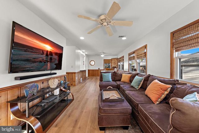 106 FIFTH, Beach Haven, NJ 08008