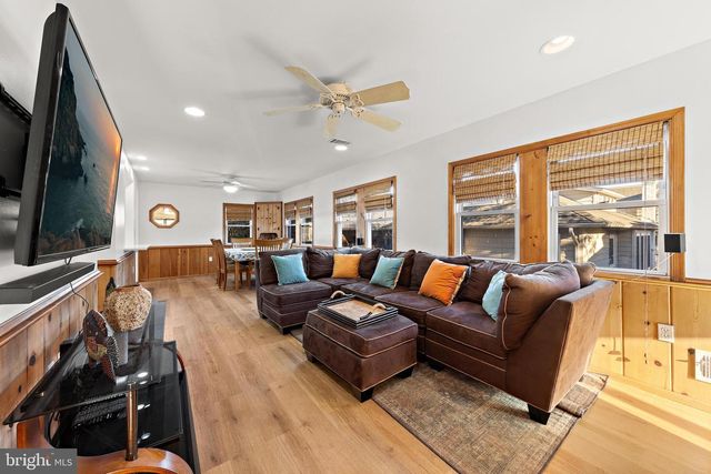 106 FIFTH, Beach Haven, NJ 08008