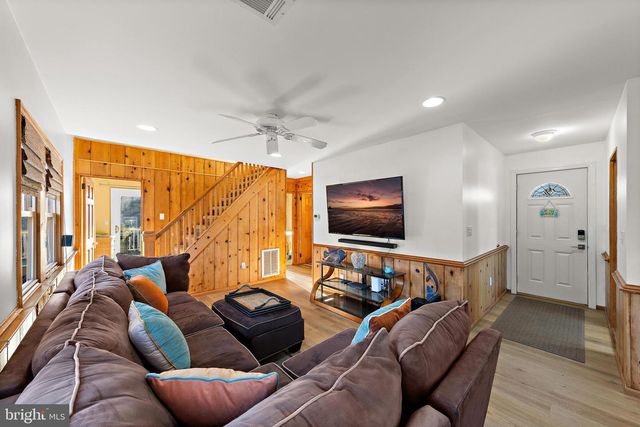 106 FIFTH, Beach Haven, NJ 08008