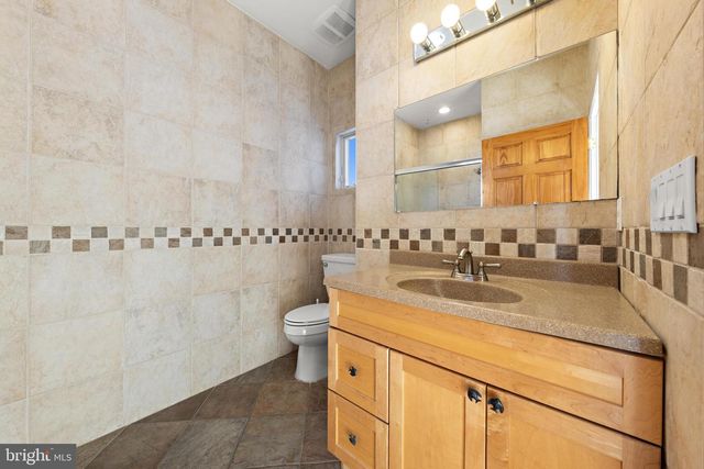 106 FIFTH, Beach Haven, NJ 08008