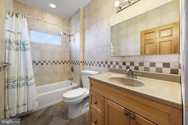 106 FIFTH, Beach Haven, NJ 08008