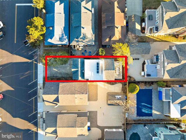 106 FIFTH, Beach Haven, NJ 08008