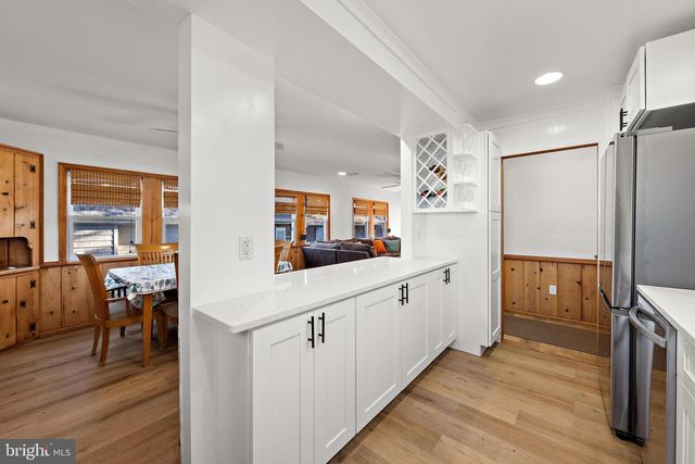 106 FIFTH, Beach Haven, NJ 08008