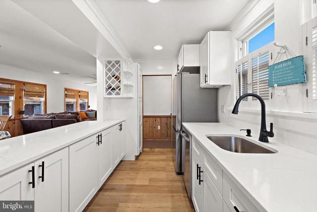 106 FIFTH, Beach Haven, NJ 08008