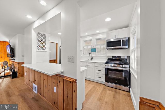 106 FIFTH, Beach Haven, NJ 08008