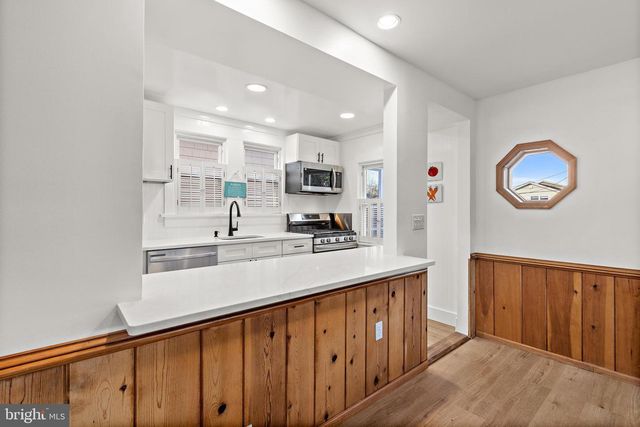 106 FIFTH, Beach Haven, NJ 08008