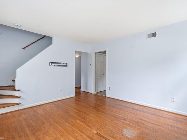 23800 Couzens Avenue, Hazel Park, MI 48030