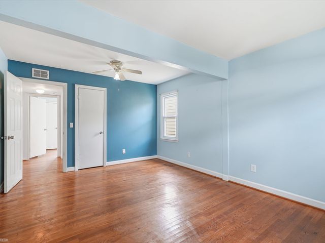 23800 Couzens Avenue, Hazel Park, MI 48030