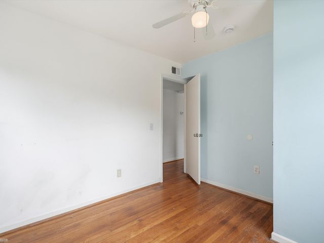 23800 Couzens Avenue, Hazel Park, MI 48030