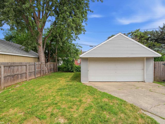 23800 Couzens Avenue, Hazel Park, MI 48030