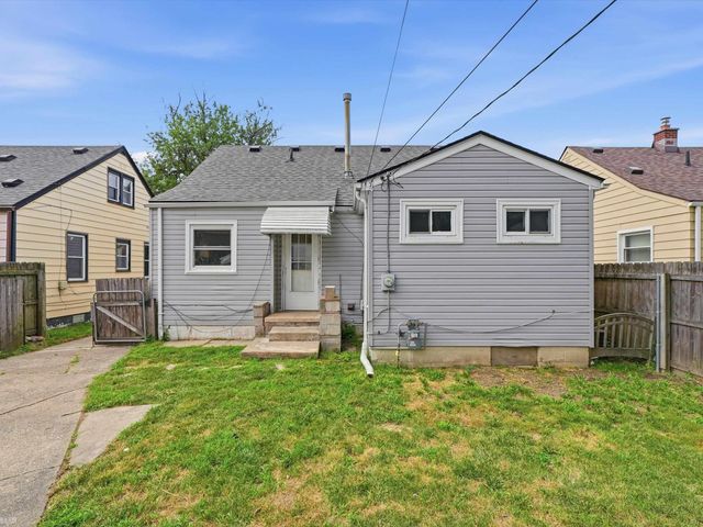 23800 Couzens Avenue, Hazel Park, MI 48030