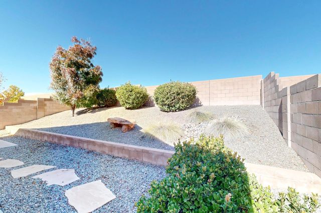 2119 N Ensenada Circle SE, Rio Rancho, NM 87124