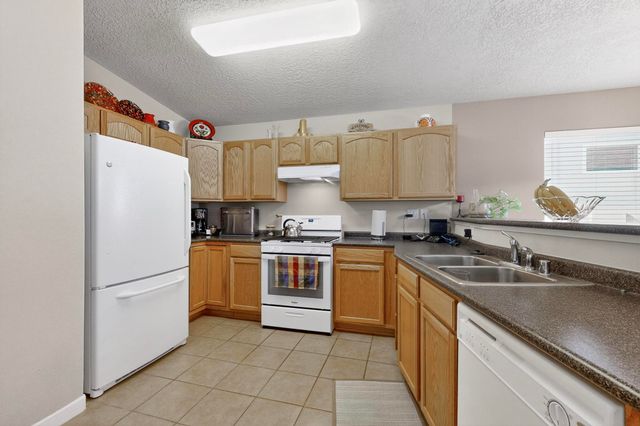 2119 N Ensenada Circle SE, Rio Rancho, NM 87124