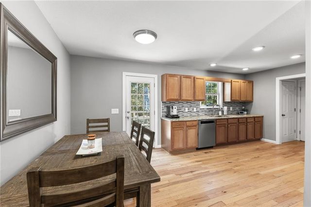 84 Pin Oak Lane, Ellijay, GA 30540