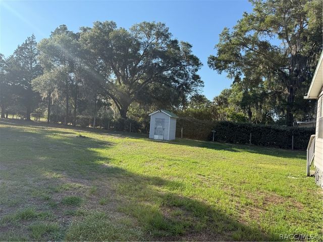 9685 N Westridge Terrace, Crystal River, FL 34428