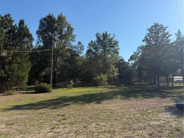 9685 N Westridge Terrace, Crystal River, FL 34428
