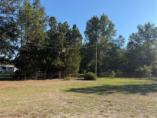 9685 N Westridge Terrace, Crystal River, FL 34428