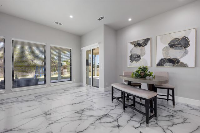 7281 Waters Edge Drive, The Colony, TX 75056