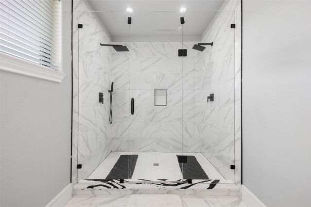 7281 Waters Edge Drive, The Colony, TX 75056