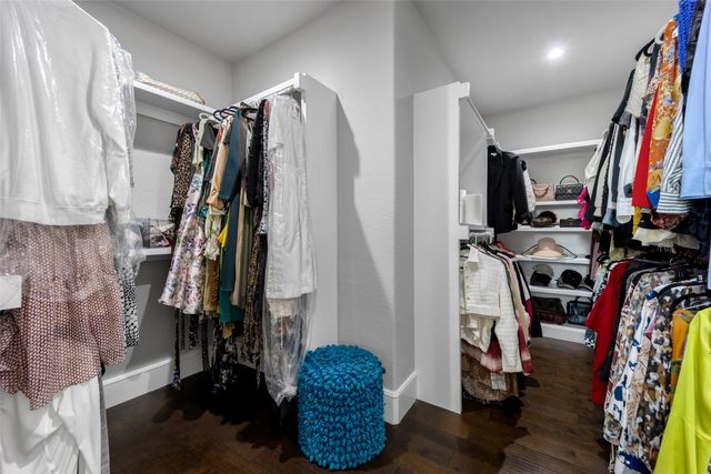 7281 Waters Edge Drive, The Colony, TX 75056