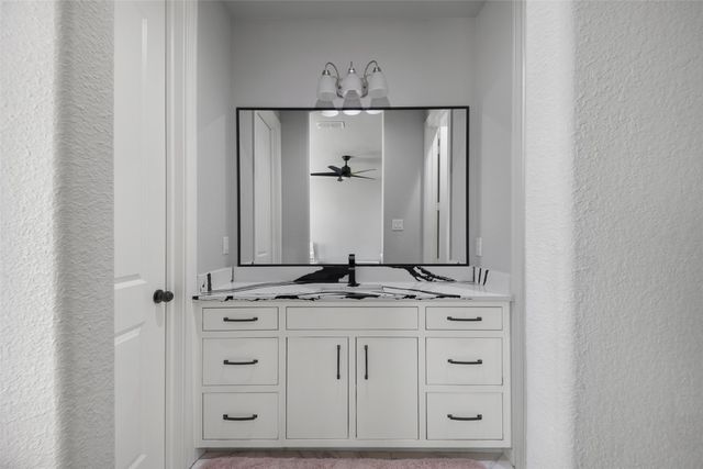 7281 Waters Edge Drive, The Colony, TX 75056