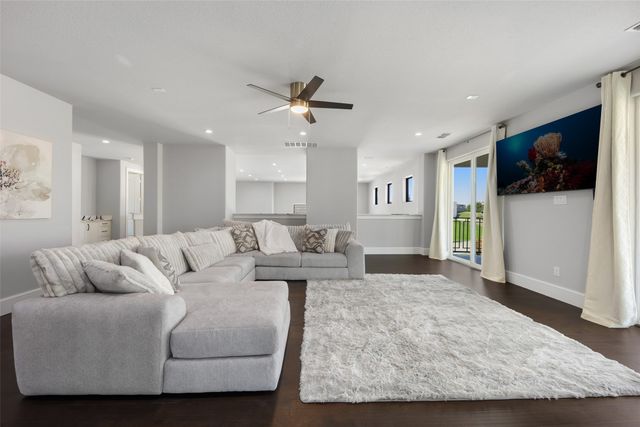 7281 Waters Edge Drive, The Colony, TX 75056