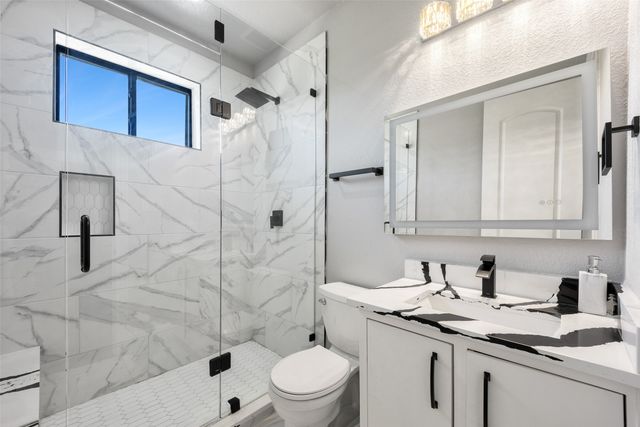 7281 Waters Edge Drive, The Colony, TX 75056