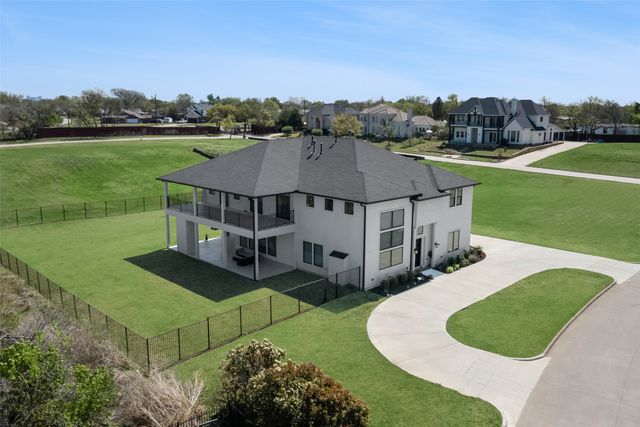 7281 Waters Edge Drive, The Colony, TX 75056