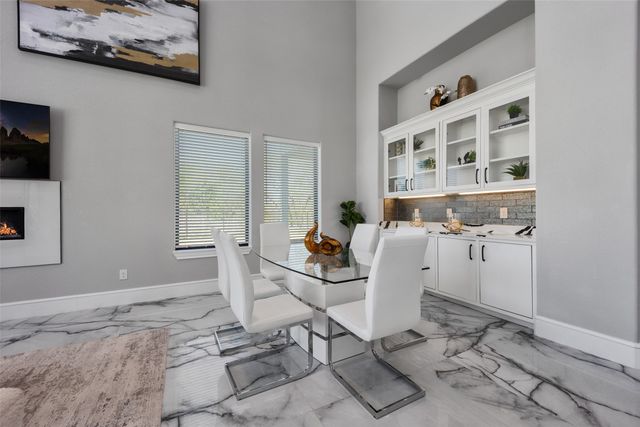 7281 Waters Edge Drive, The Colony, TX 75056