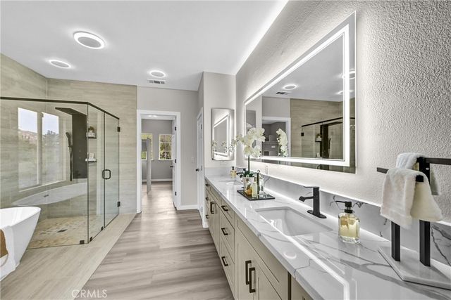 1355 Duckwalk Road, San Marcos, CA 92069