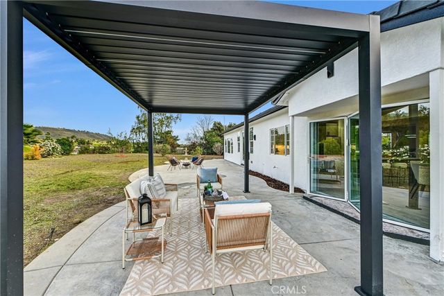 1355 Duckwalk Road, San Marcos, CA 92069