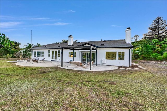 1355 Duckwalk Road, San Marcos, CA 92069