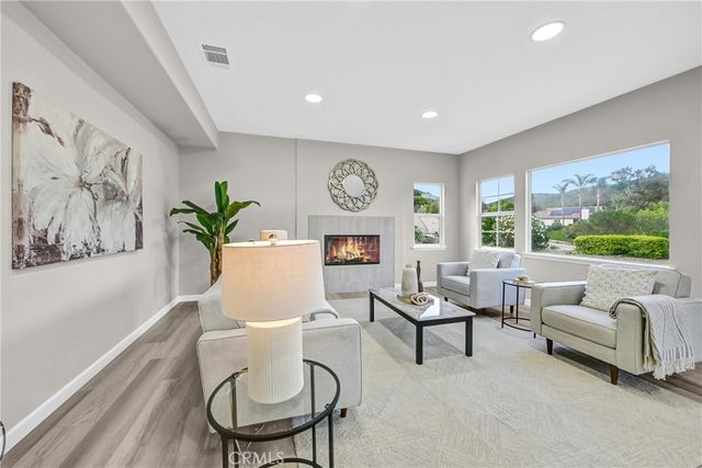 1355 Duckwalk Road, San Marcos, CA 92069