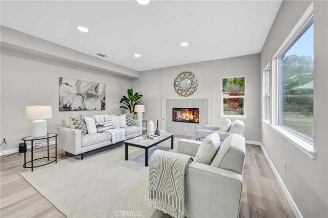 1355 Duckwalk Road, San Marcos, CA 92069