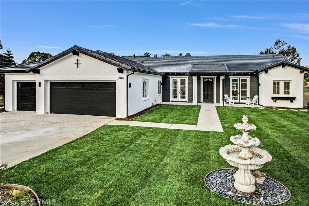 1355 Duckwalk Road, San Marcos, CA 92069