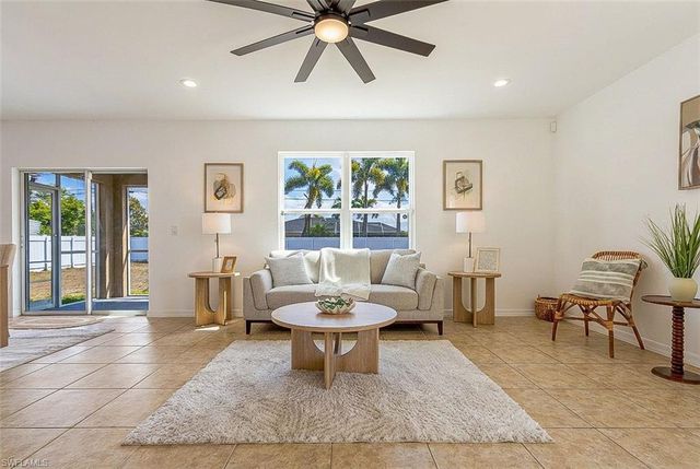 1717 3rd PL, Cape Coral, FL 33991