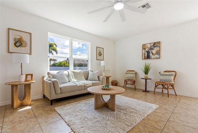 1717 3rd PL, Cape Coral, FL 33991