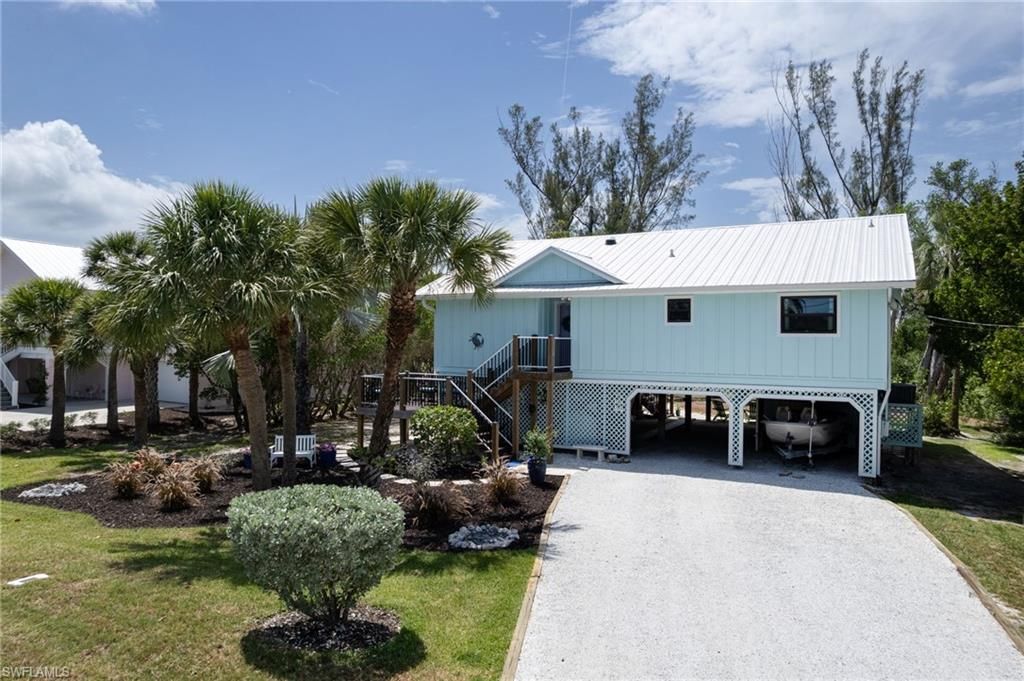 1318 Junonia ST, SANIBEL, FL 33957 — photo 2