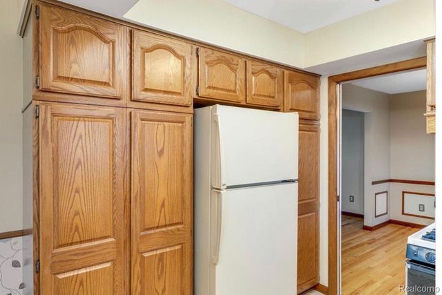 31346 Shaw Drive, Warren, MI 48093