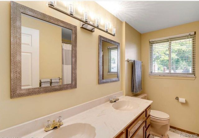 31346 Shaw Drive, Warren, MI 48093