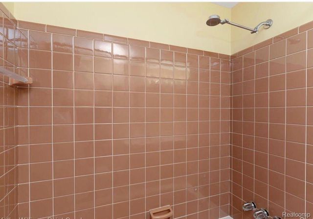 31346 Shaw Drive, Warren, MI 48093