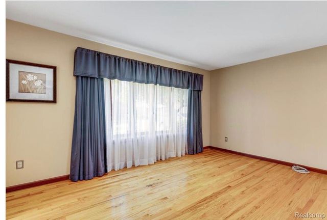 31346 Shaw Drive, Warren, MI 48093
