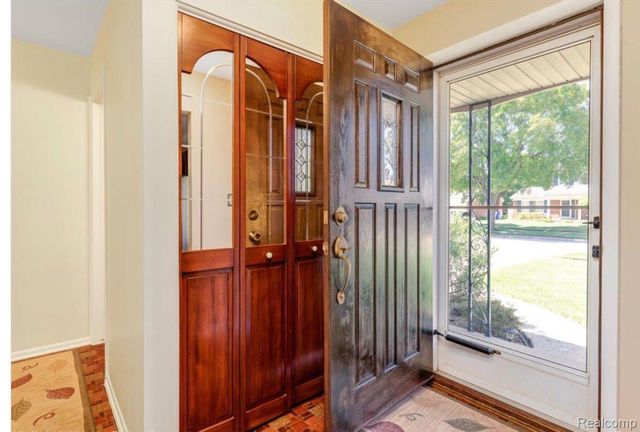 31346 Shaw Drive, Warren, MI 48093