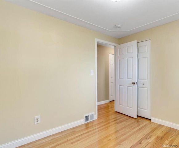 31346 Shaw Drive, Warren, MI 48093