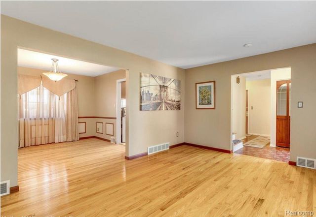 31346 Shaw Drive, Warren, MI 48093