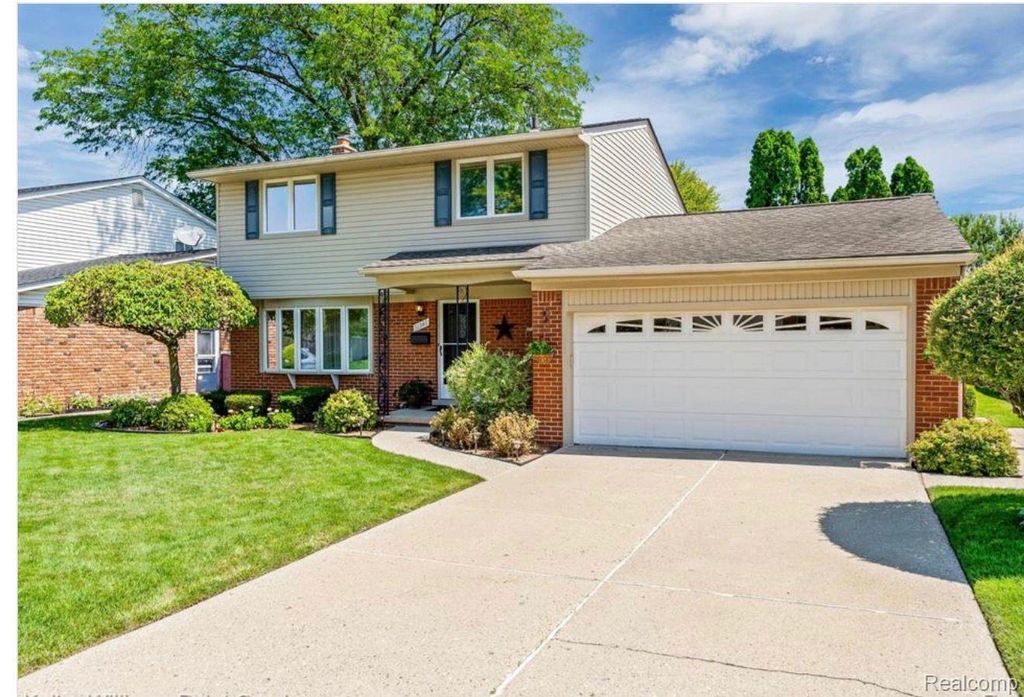 31346 Shaw Drive, Warren, MI 48093