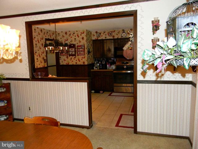 2212 OAKWOOD LN, Atco, NJ 08004