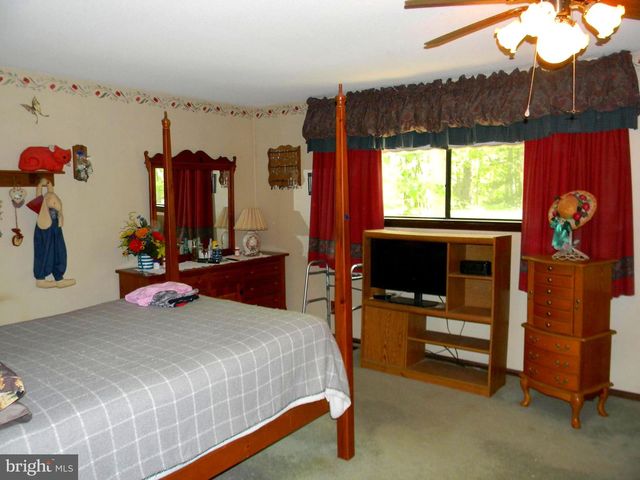 2212 OAKWOOD LN, Atco, NJ 08004