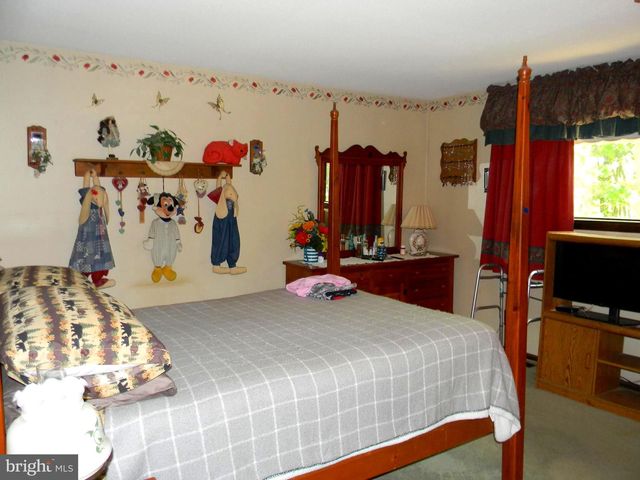 2212 OAKWOOD LN, Atco, NJ 08004